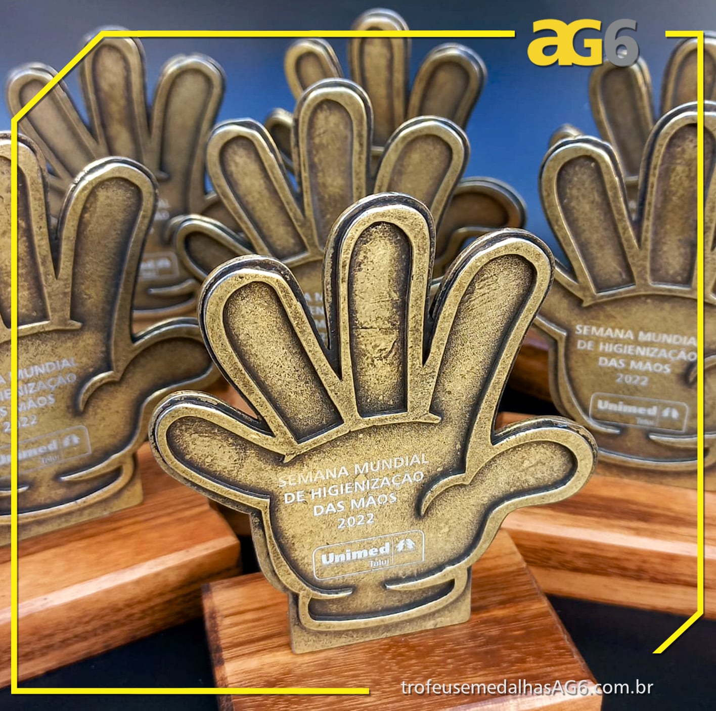 Personalizado em Metal e Madeira